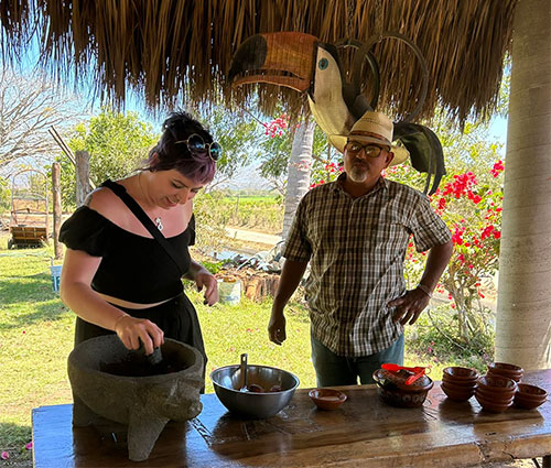 A visit to Rancho Las Parotas in San Juan de Abajo, run by Segis and Yadira.