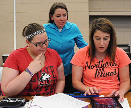 Stacy Kelly teaches NIU students about assistive technology.