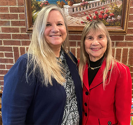 Lisa Kambich and Carolyn Kambich.