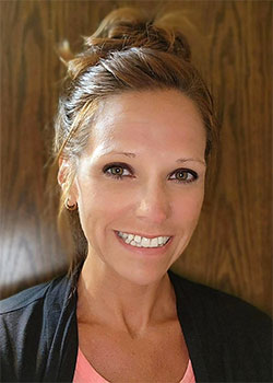 Lynn Kalnins