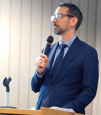 Rockford Mayor Tom McNamara